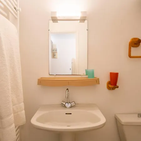Apartmán Proche Avec Balcon Sud, Wifi, Et Parking - - Fr-1-477-98